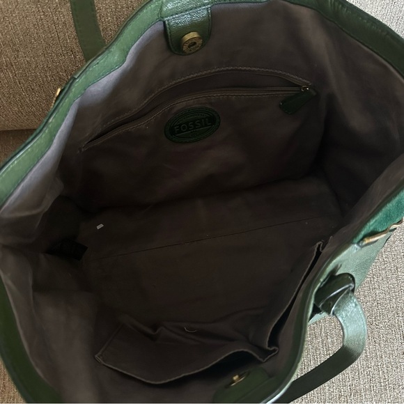 Fossil Gwen shopper leather tote bag in “fir green” - Picture 9 of 12